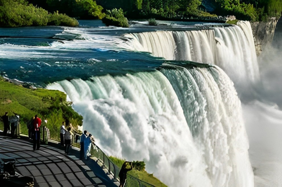 Where to Stay in Niagara Falls